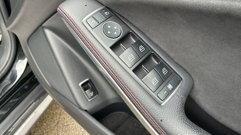 Mercedes-Benz GLA 220d 4Matic AMG Line 5dr Auto Diesel Hatchback